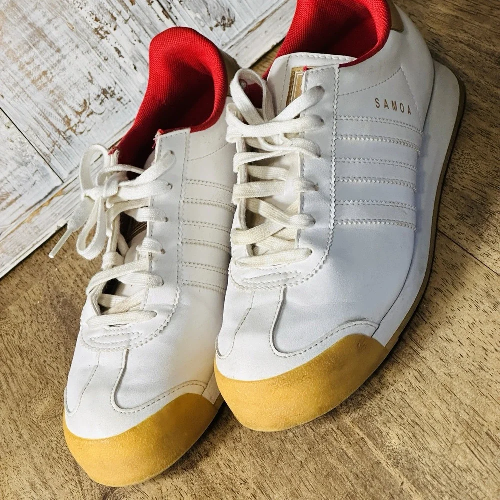 Vintage Adidas Orion Low White Tan Red Trim Running Shoe Size‎ 5.5